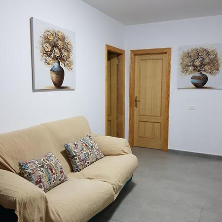Apartamento Privado En Una Zona Tranquila Y Proxima Al Aeropuerto Tf Norte Y A La Ciudad De San Cristobal De La Laguna . Buitenkant foto