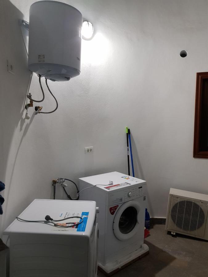 Apartamento Privado En Una Zona Tranquila Y Proxima Al Aeropuerto Tf Norte Y A La Ciudad De San Cristobal De La Laguna . Buitenkant foto