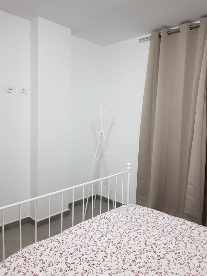 Apartamento Privado En Una Zona Tranquila Y Proxima Al Aeropuerto Tf Norte Y A La Ciudad De San Cristobal De La Laguna . Buitenkant foto